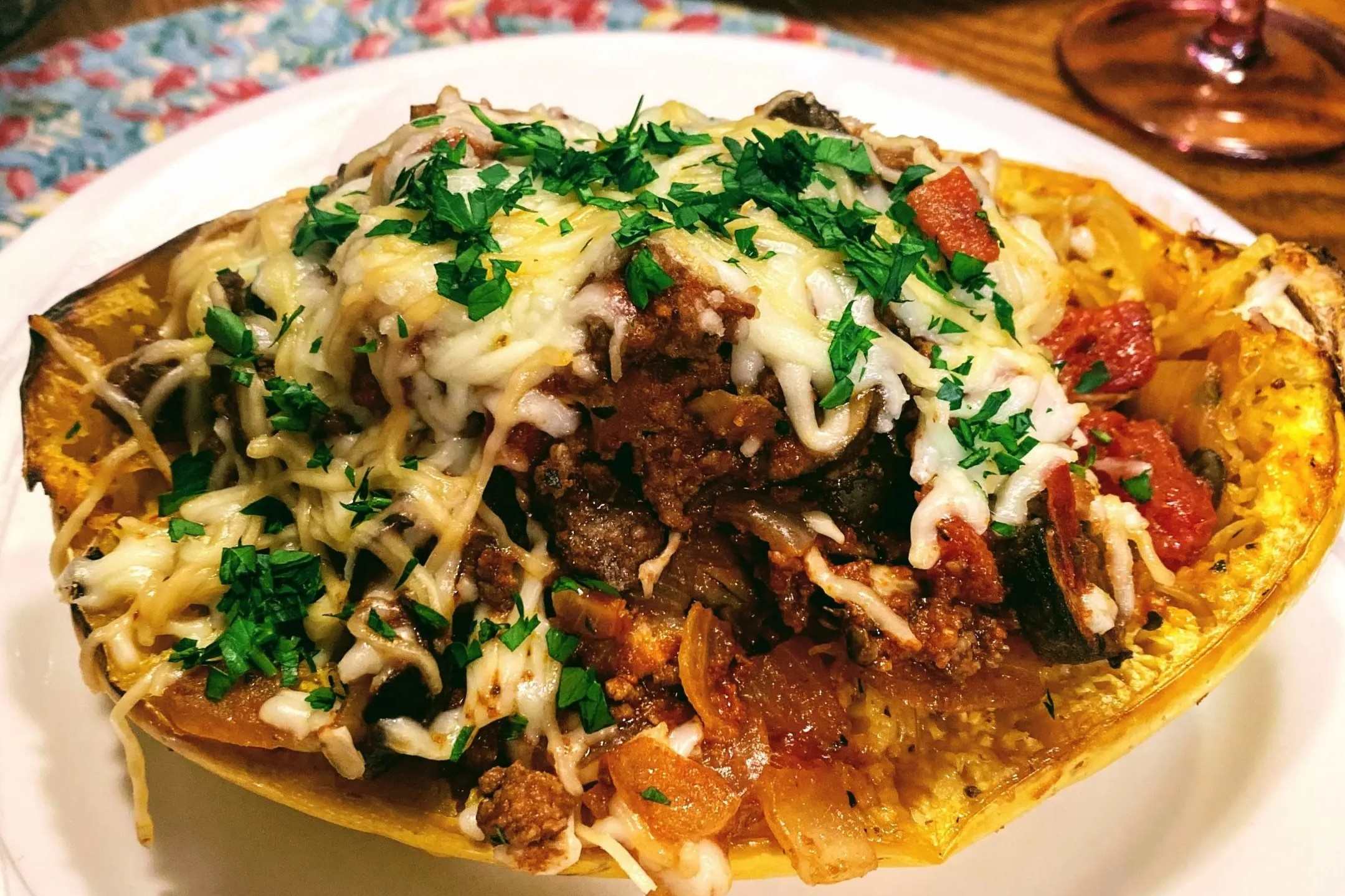 gebacken-spaghetti-pompoen-met-rundvlees-en-groenten-recept