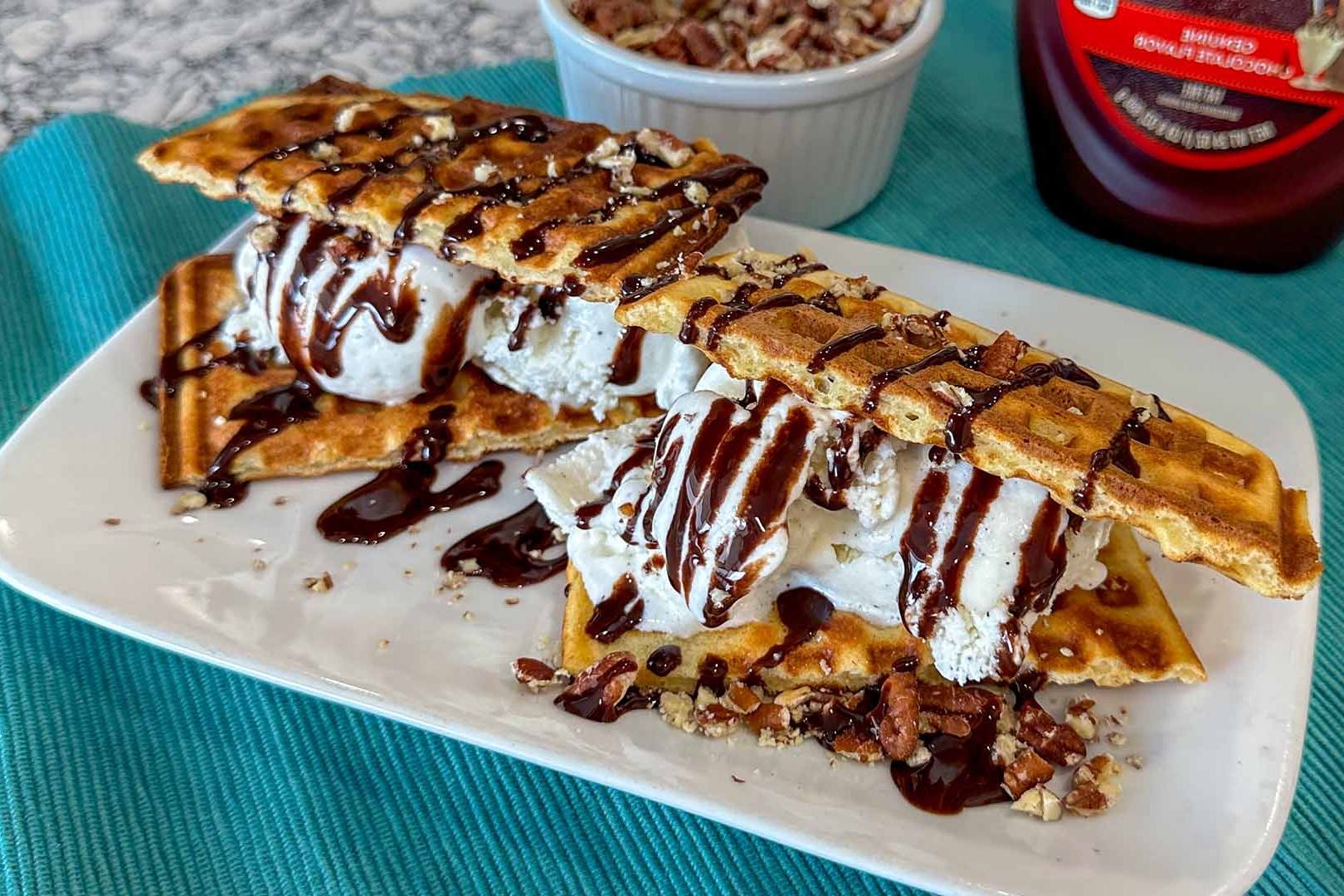 geroosterde-wafel-ijs-sandwich-recept