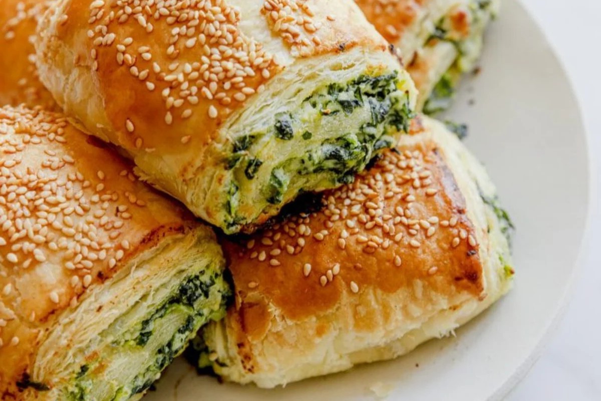 spinazie-rolletjes-met-bladerdeeg-recept