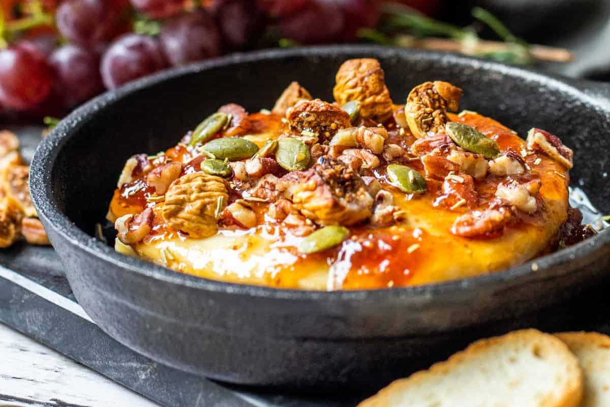 vijgen-en-geroosterde-amandelen-brie-recept